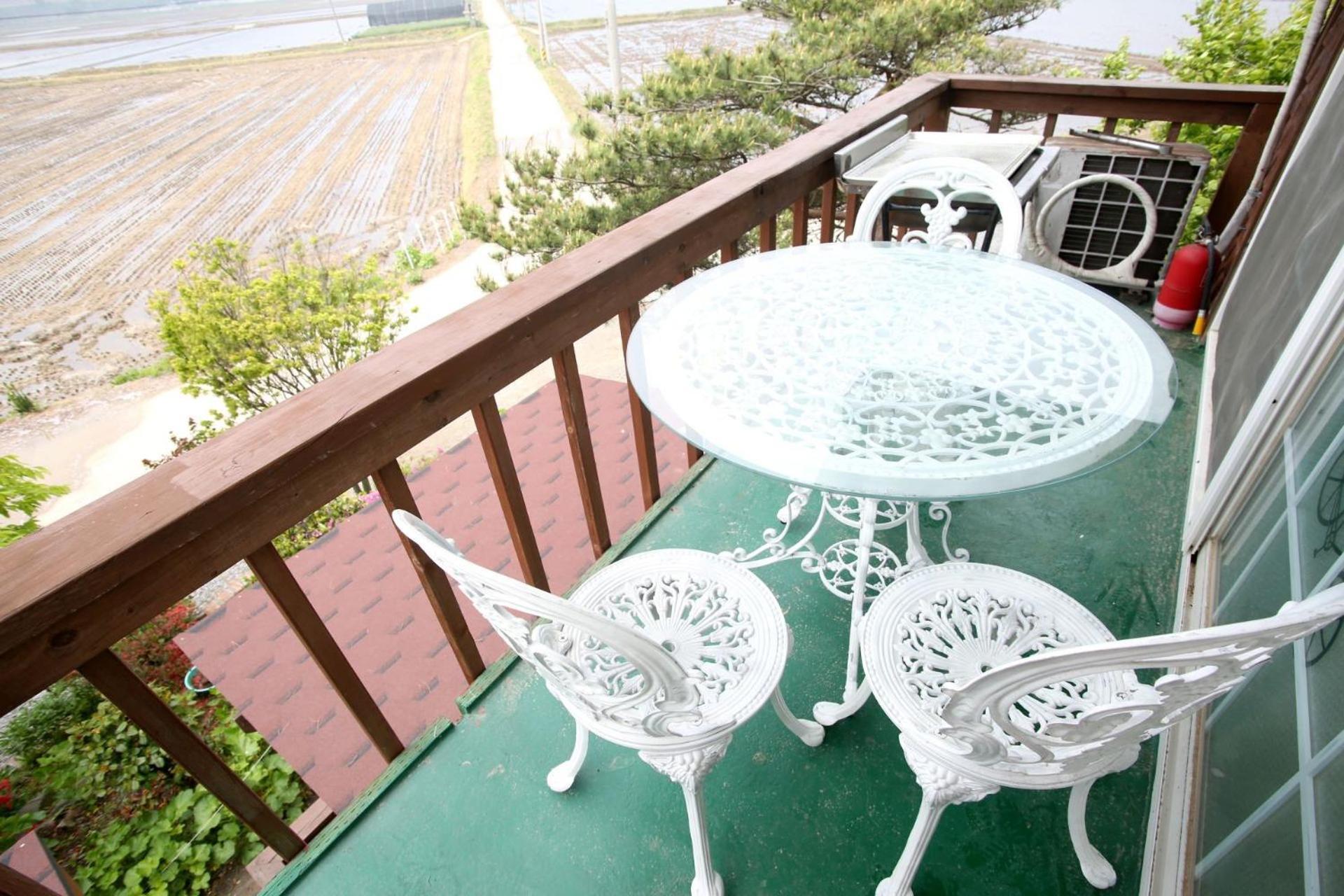 Memories Of Taean Sunset Pension Exterior photo