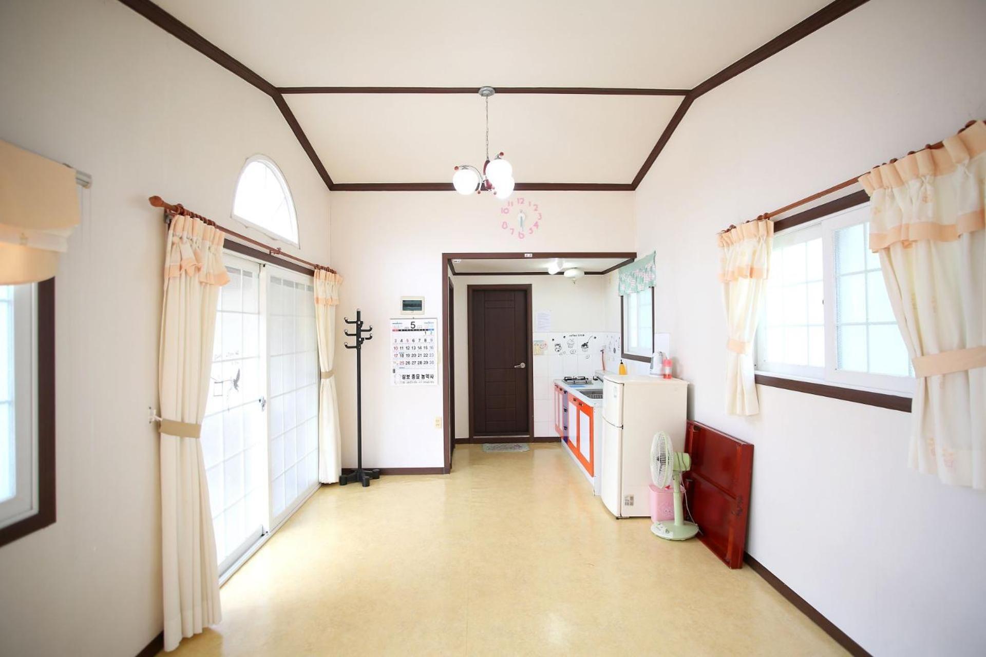 Memories Of Taean Sunset Pension Exterior photo